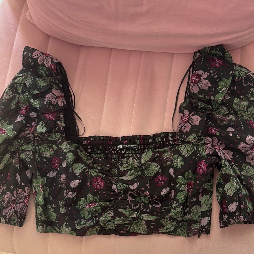Zara Black and Green Floral Blouse